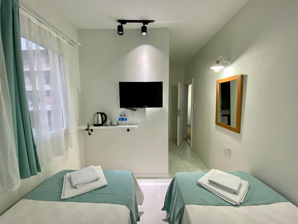 Lemon-ada Butik Hotel *